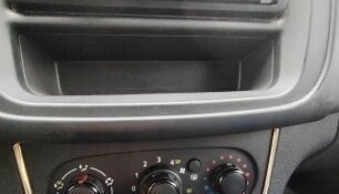 Renault Logan II, 2017 год, 339 999 рублей, 10 фотография