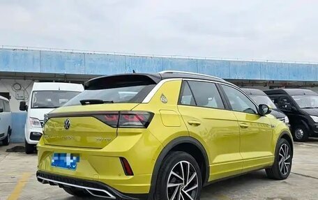 Volkswagen T-Roc I, 2022 год, 1 650 000 рублей, 5 фотография