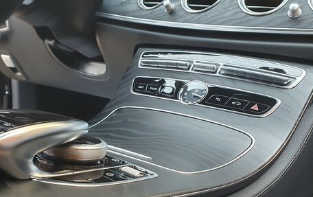 Mercedes-Benz E-Класс, 2019 год, 5 100 000 рублей, 15 фотография