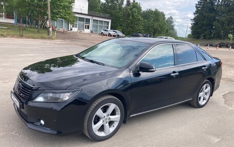 Toyota Camry, 2012 год, 1 370 000 рублей, 2 фотография