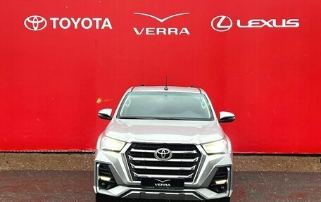 Toyota Hilux VIII, 2021 год, 4 200 000 рублей, 6 фотография