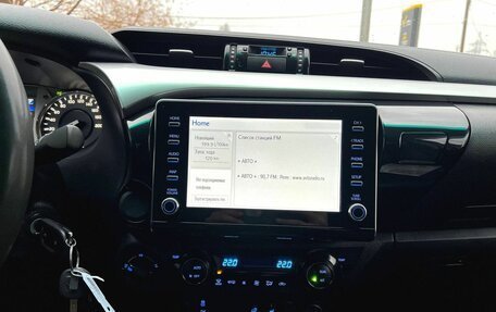 Toyota Hilux VIII, 2021 год, 4 200 000 рублей, 13 фотография