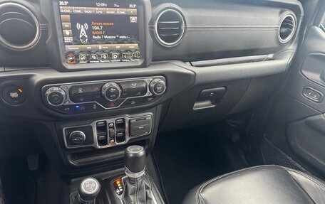 Jeep Wrangler, 2021 год, 4 350 000 рублей, 14 фотография