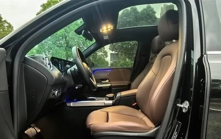 Mercedes-Benz GLB, 2022 год, 2 350 000 рублей, 12 фотография