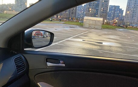 Hyundai Solaris II рестайлинг, 2011 год, 655 000 рублей, 3 фотография