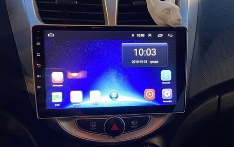 Hyundai Solaris II рестайлинг, 2011 год, 655 000 рублей, 6 фотография