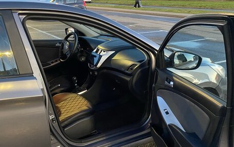 Hyundai Solaris II рестайлинг, 2011 год, 655 000 рублей, 10 фотография