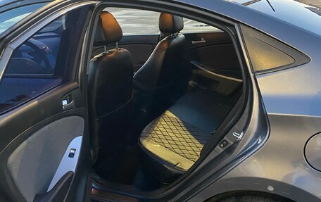 Hyundai Solaris II рестайлинг, 2011 год, 655 000 рублей, 15 фотография