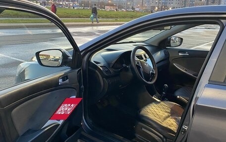 Hyundai Solaris II рестайлинг, 2011 год, 655 000 рублей, 12 фотография