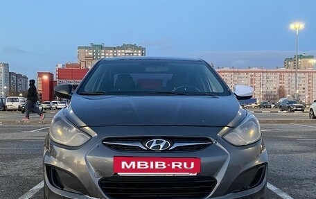 Hyundai Solaris II рестайлинг, 2011 год, 655 000 рублей, 20 фотография
