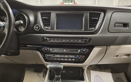 KIA Carnival III, 2019 год, 2 949 000 рублей, 18 фотография