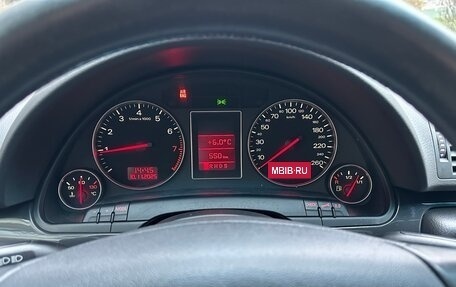 Audi A4, 2004 год, 700 000 рублей, 9 фотография