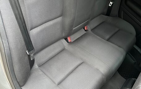 Audi A4, 2004 год, 700 000 рублей, 15 фотография