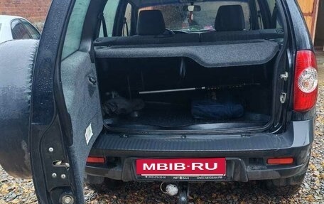 Chevrolet Niva I рестайлинг, 2017 год, 690 000 рублей, 6 фотография