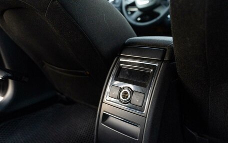 Skoda Superb III рестайлинг, 2012 год, 970 000 рублей, 35 фотография