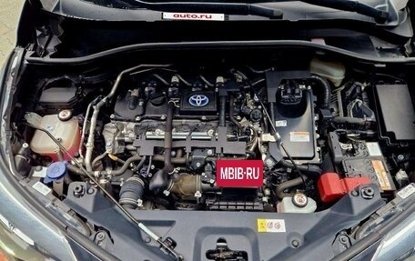 Toyota C-HR I рестайлинг, 2022 год, 2 180 000 рублей, 19 фотография