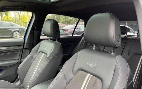 Volkswagen Golf VIII, 2021 год, 1 790 000 рублей, 27 фотография