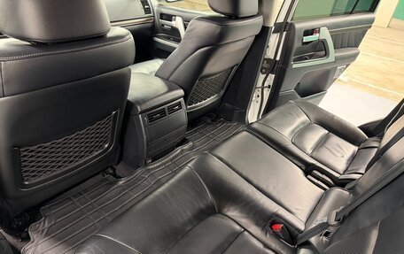 Toyota Land Cruiser 200, 2018 год, 6 500 000 рублей, 10 фотография