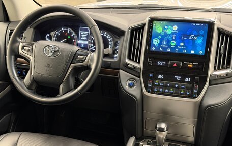 Toyota Land Cruiser 200, 2018 год, 6 500 000 рублей, 12 фотография