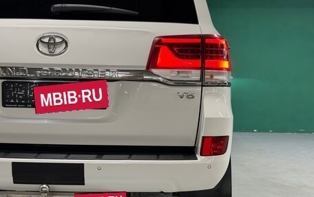 Toyota Land Cruiser 200, 2018 год, 6 500 000 рублей, 8 фотография