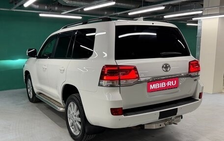 Toyota Land Cruiser 200, 2018 год, 6 500 000 рублей, 5 фотография