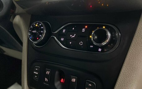 Renault Logan II, 2014 год, 679 000 рублей, 24 фотография