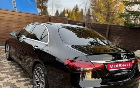 Mercedes-Benz E-Класс, 2021 год, 4 400 000 рублей, 5 фотография