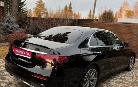 Mercedes-Benz E-Класс, 2021 год, 4 400 000 рублей, 4 фотография