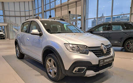 Renault Sandero II рестайлинг, 2019 год, 1 356 000 рублей, 3 фотография