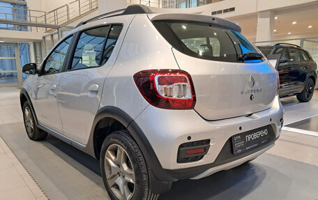 Renault Sandero II рестайлинг, 2019 год, 1 356 000 рублей, 7 фотография