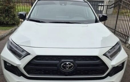 Toyota RAV4, 2025 год, 4 200 000 рублей, 1 фотография