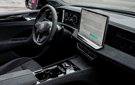 Volkswagen Tiguan, 2025 год, 4 999 000 рублей, 17 фотография