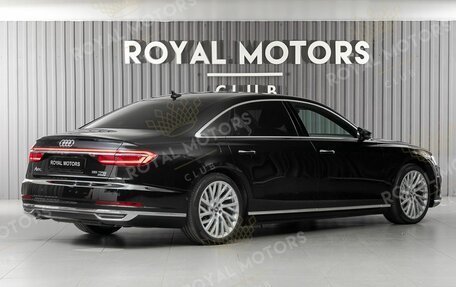 Audi A8, 2018 год, 4 250 000 рублей, 5 фотография