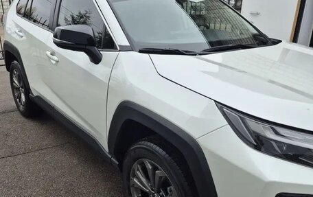 Toyota RAV4, 2025 год, 4 200 000 рублей, 2 фотография