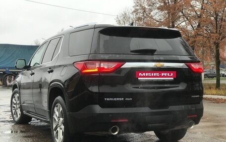 Chevrolet Traverse II, 2021 год, 2 900 000 рублей, 2 фотография