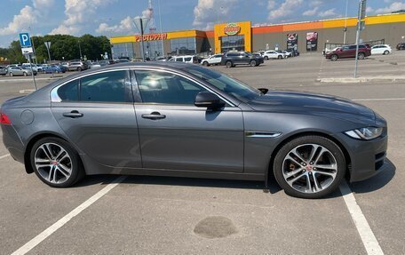 Jaguar XE I рестайлинг, 2016 год, 2 350 000 рублей, 4 фотография