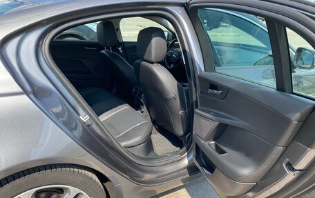 Jaguar XE I рестайлинг, 2016 год, 2 350 000 рублей, 15 фотография