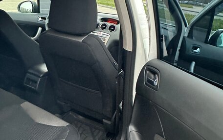 Peugeot 308 II, 2010 год, 320 000 рублей, 2 фотография