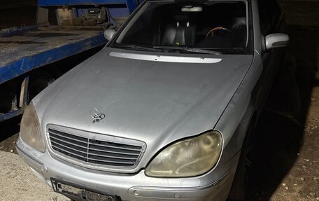 Mercedes-Benz S-Класс, 2001 год, 300 000 рублей, 1 фотография