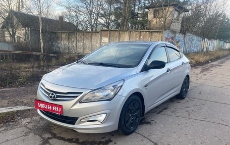 Hyundai Solaris II рестайлинг, 2014 год, 735 000 рублей, 3 фотография