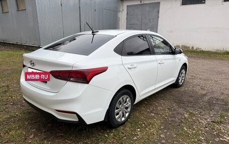 Hyundai Solaris II рестайлинг, 2017 год, 1 200 000 рублей, 4 фотография