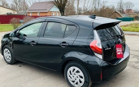 Toyota Aqua I, 2018 год, 1 000 000 рублей, 8 фотография