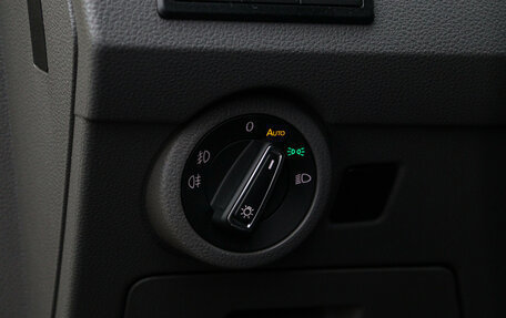 Volkswagen Caravelle T6 рестайлинг, 2021 год, 5 450 000 рублей, 19 фотография