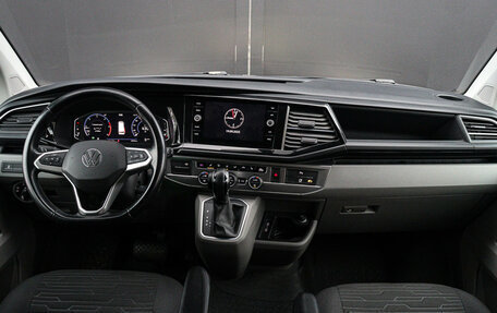 Volkswagen Caravelle T6 рестайлинг, 2021 год, 5 450 000 рублей, 14 фотография