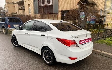 Hyundai Solaris II рестайлинг, 2013 год, 850 000 рублей, 3 фотография