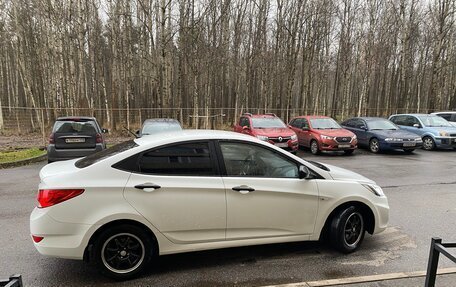 Hyundai Solaris II рестайлинг, 2013 год, 850 000 рублей, 5 фотография