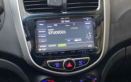 Hyundai Solaris II рестайлинг, 2013 год, 850 000 рублей, 8 фотография