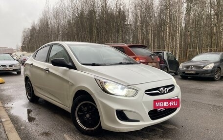 Hyundai Solaris II рестайлинг, 2013 год, 850 000 рублей, 6 фотография
