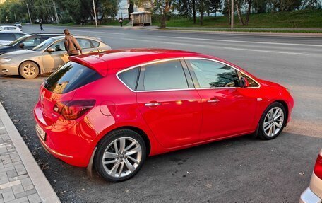 Opel Astra J, 2013 год, 950 000 рублей, 40 фотография