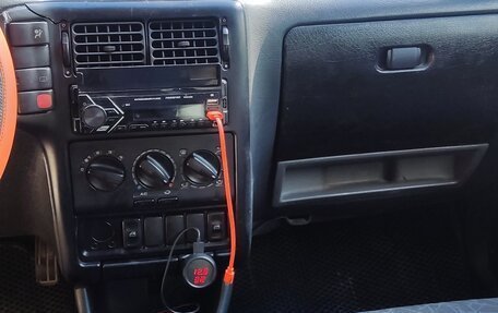 Volkswagen Polo III рестайлинг, 1999 год, 250 000 рублей, 11 фотография